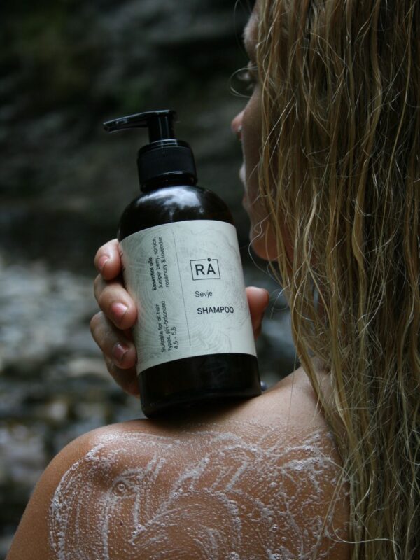 RÅ Skincare Sevje shampoo